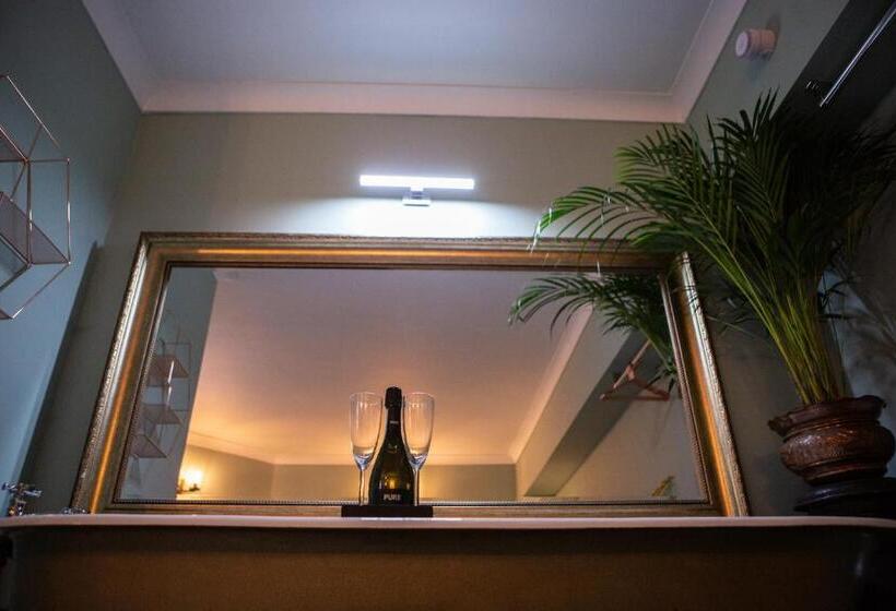 סוויטת ג'וניור נוף לגינה, Haweswater Hotel