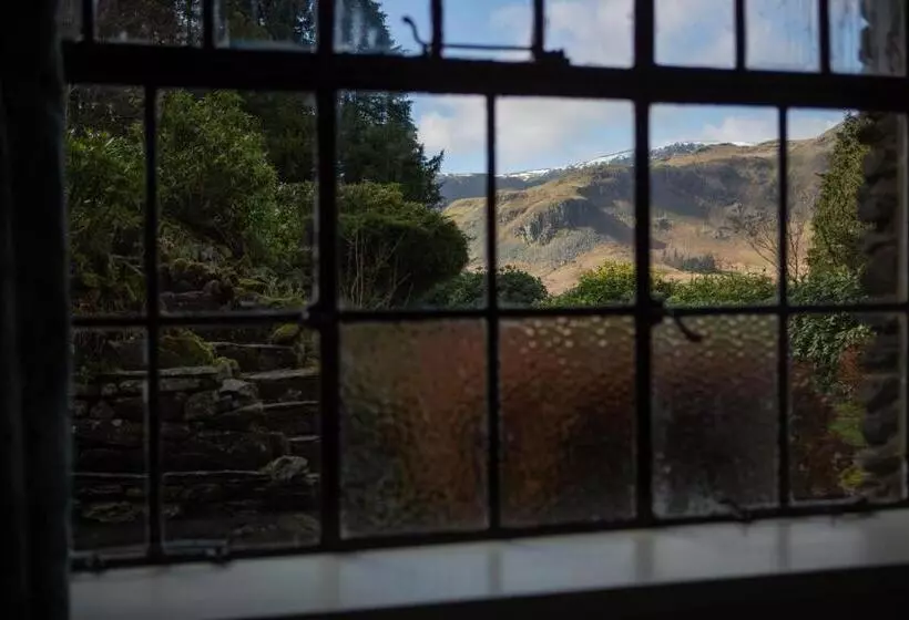 庭の見えるジュニアスイート, Haweswater Hotel