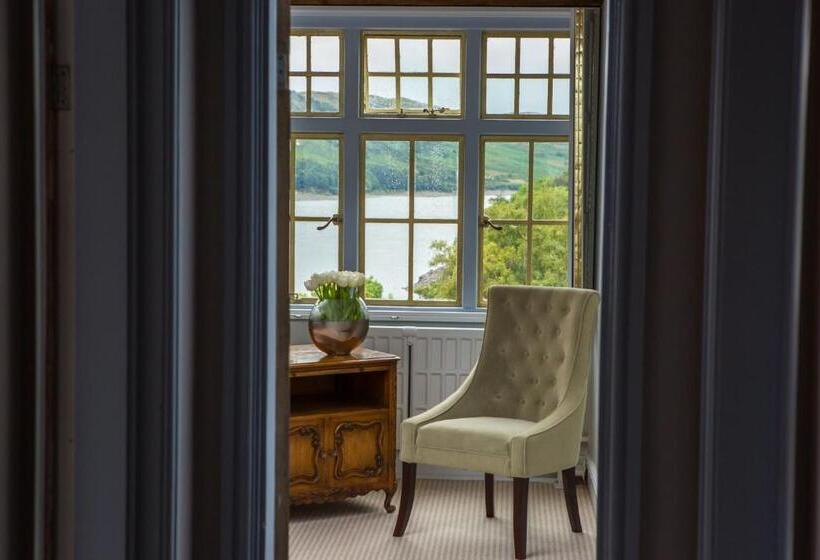 Suite with lake view, Haweswater Hotel