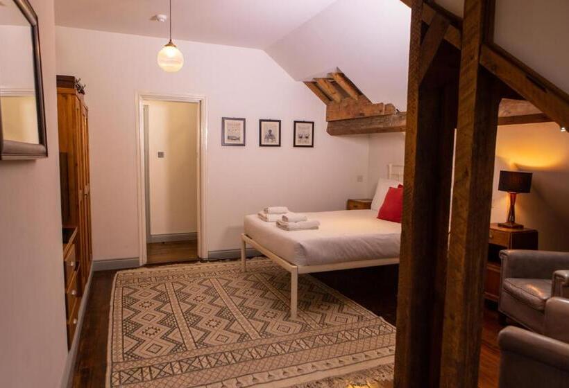 Полулюкс Вид на Озеро, Haweswater Hotel