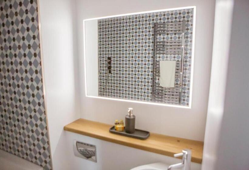 Полулюкс Вид на Озеро, Haweswater Hotel
