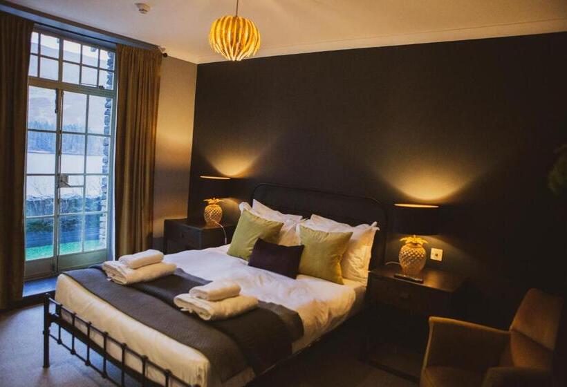 Люкс с Балконом, Haweswater Hotel