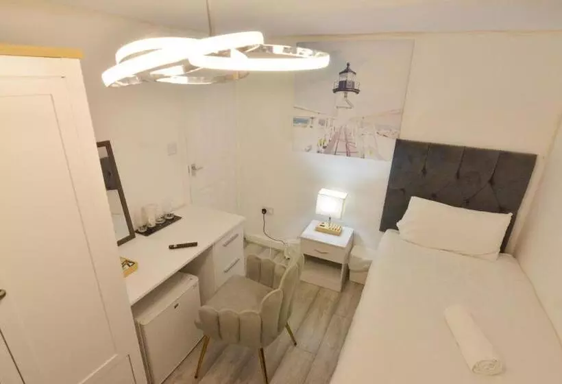 ベーシックトリプルルーム, Anchor Guest House