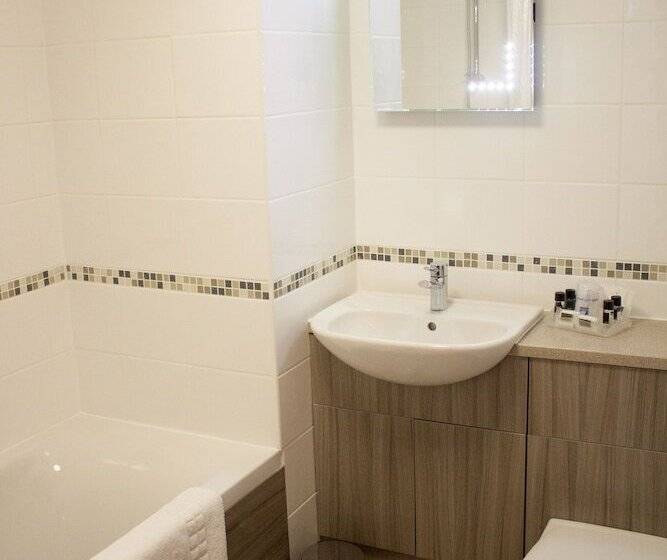 컴포트 룸, Best Western Plus Ullesthorpe Court Hotel & Golf Club