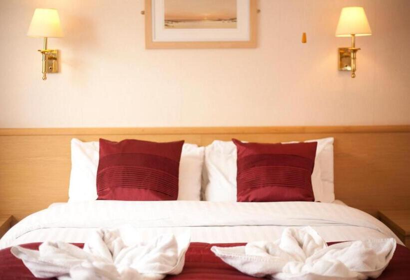 スタンダードルーム, Denewood