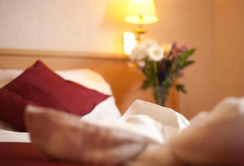 ベーシックルーム, Denewood