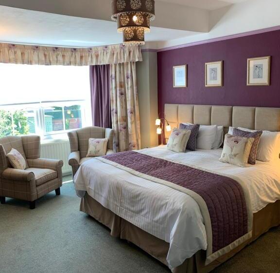 חדר דלוקס, Glendower House