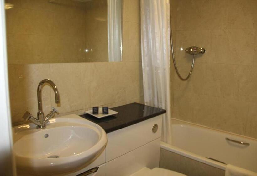 חדר משפחתי קלאסי, Heywood Spa