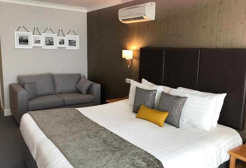 חדר אקזקיוטיב, Heywood Spa