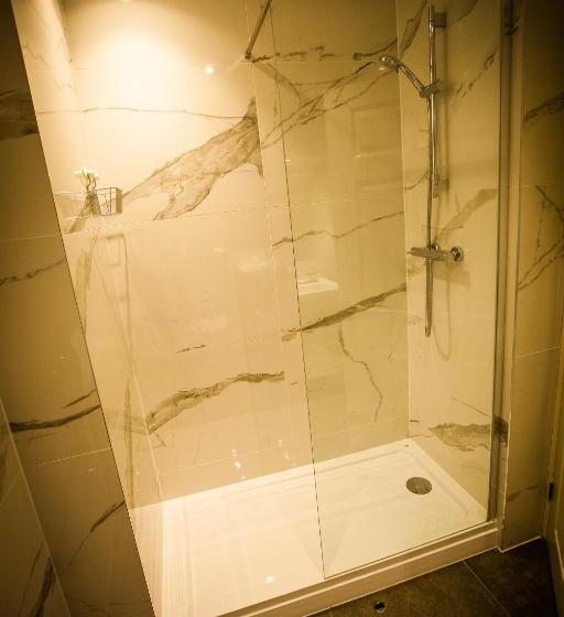 חדר קלאסי, Heywood Spa