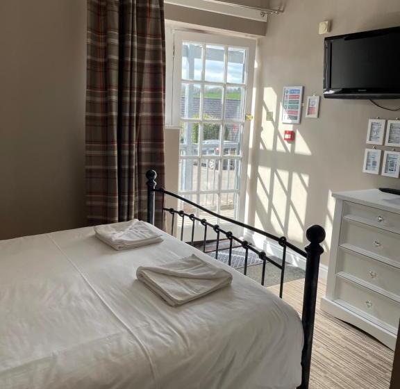 בקתת חדר, Inn On The Wye