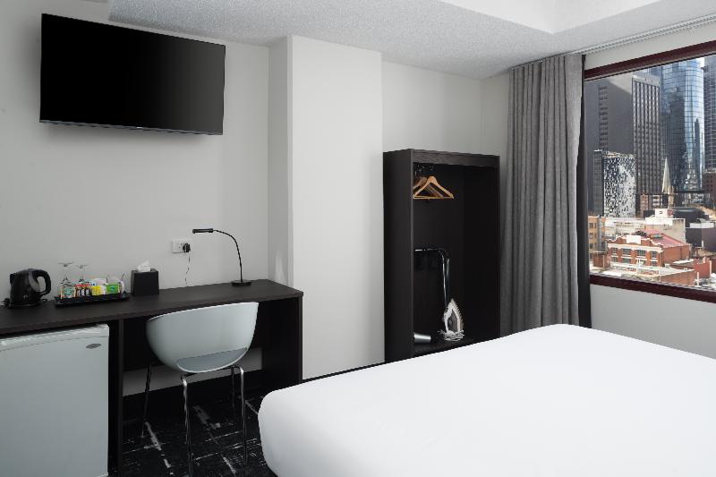 Номер Стандарт, Macdonald