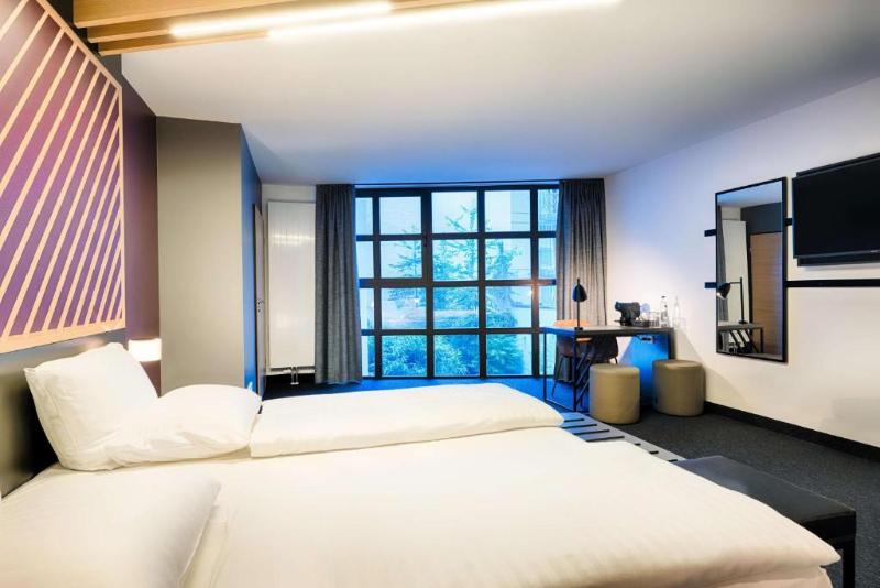 Номер Стандарт Трехместный, Macdonald