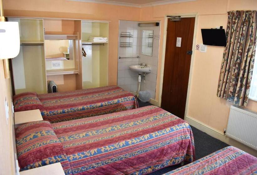 Трехместный Номер Стандарт Совместная Ванная, Macdonald