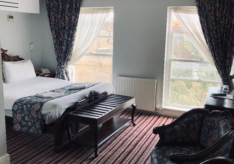 Номер Deluxe, My Place