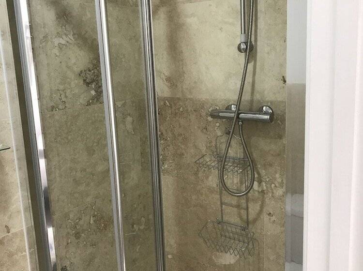 غرفة قياسية رباعية, St George Hotel Great Yarmouth