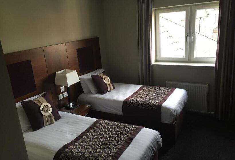 Номер Deluxe, Buchan