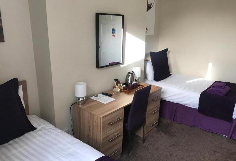 Номер Стандарт Вид на Сад, The Chocolate Box