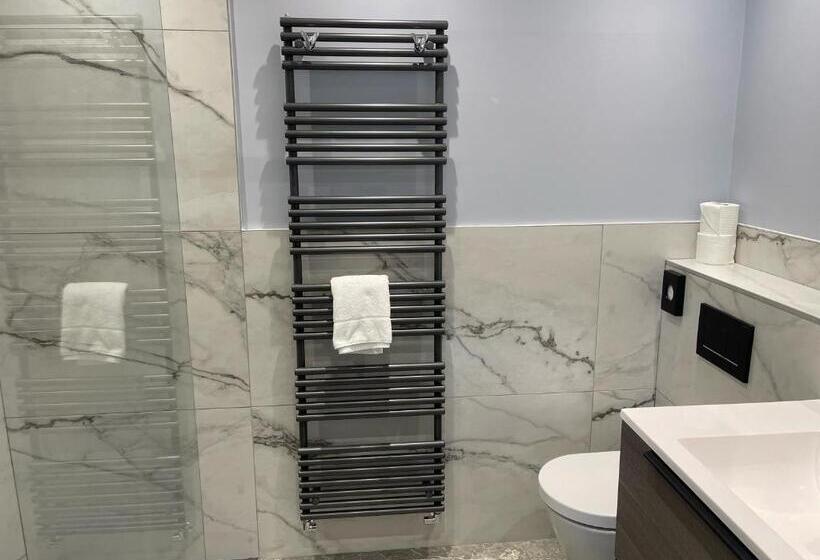 חדר דלוקס נוף לים, The Shelbourne   Exclusivley For Adults