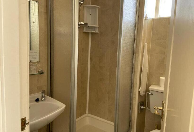 חדר סטנדרט, The Shelbourne   Exclusivley For Adults
