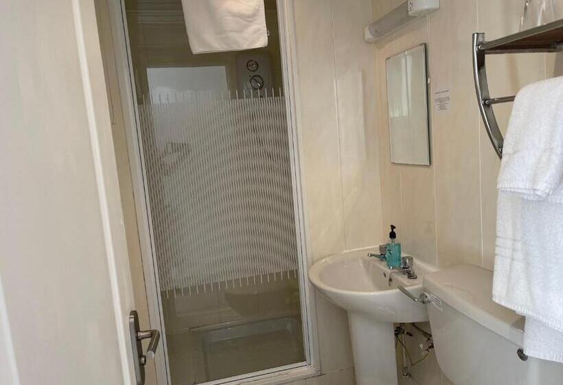 Номер Стандарт, The Shelbourne   Exclusivley For Adults