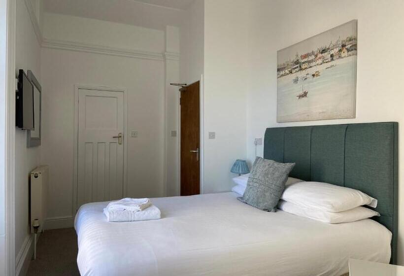 Стандартный Номер Кровать Кинг, The Shelbourne   Exclusivley For Adults