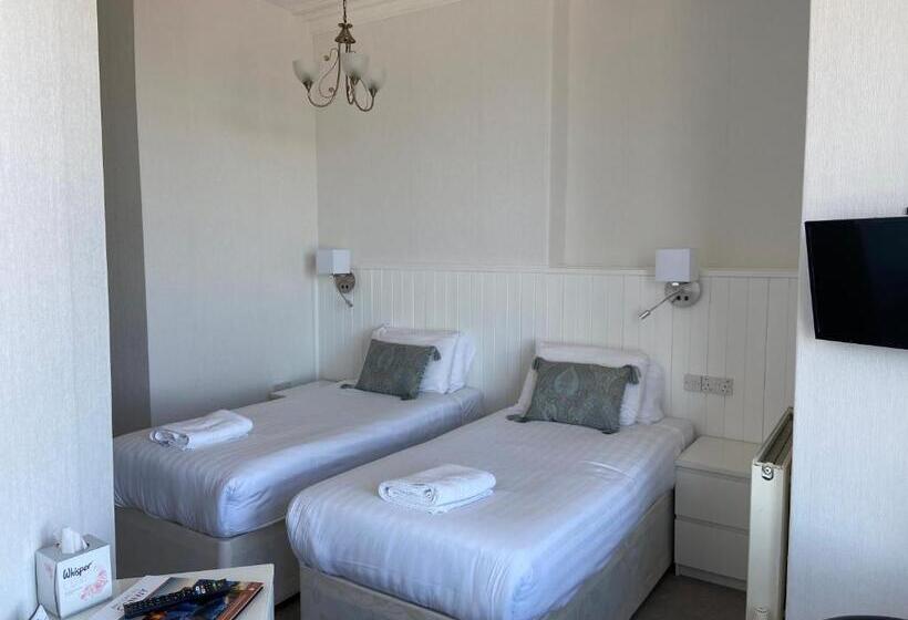 Номер Стандарт Вид на Море, The Shelbourne   Exclusivley For Adults