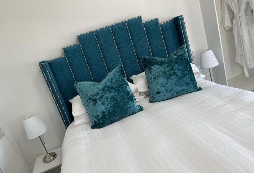 Номер Deluxe Вид на Море, The Shelbourne   Exclusivley For Adults