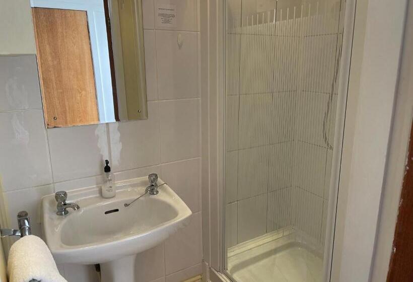 חדר סטנדרט, The Shelbourne   Exclusivley For Adults