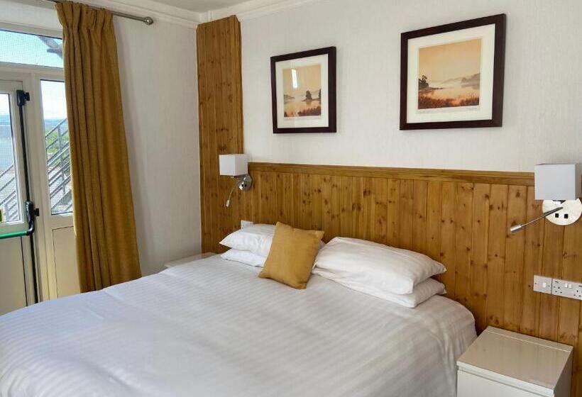 Номер Стандарт Боковой Вид на Море, The Shelbourne   Exclusivley For Adults