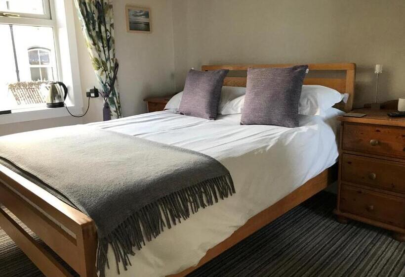 标准间, West End Guest House