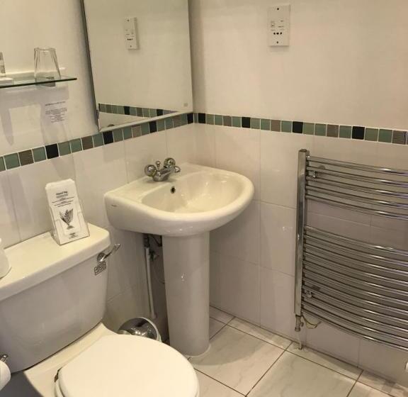 标准间, West End Guest House