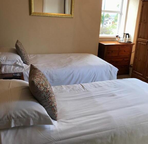 标准间, West End Guest House