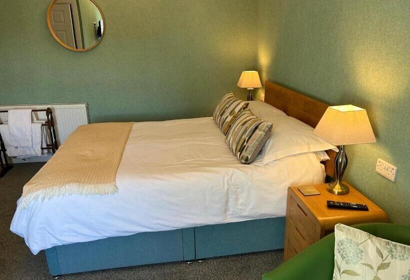 标准间, West End Guest House