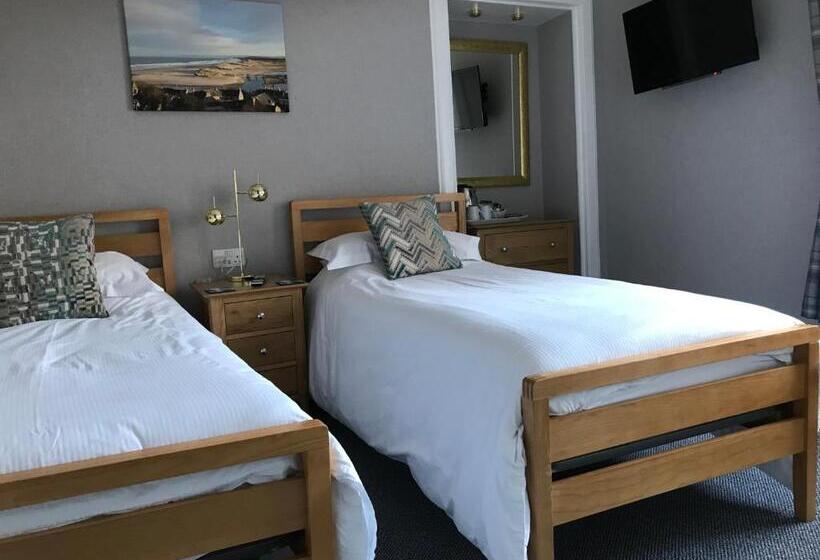 标准间, West End Guest House