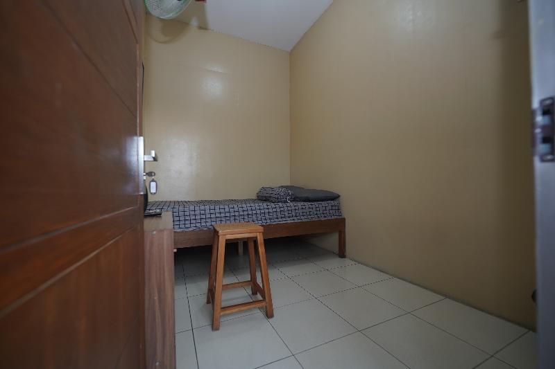 标准间, West End Guest House