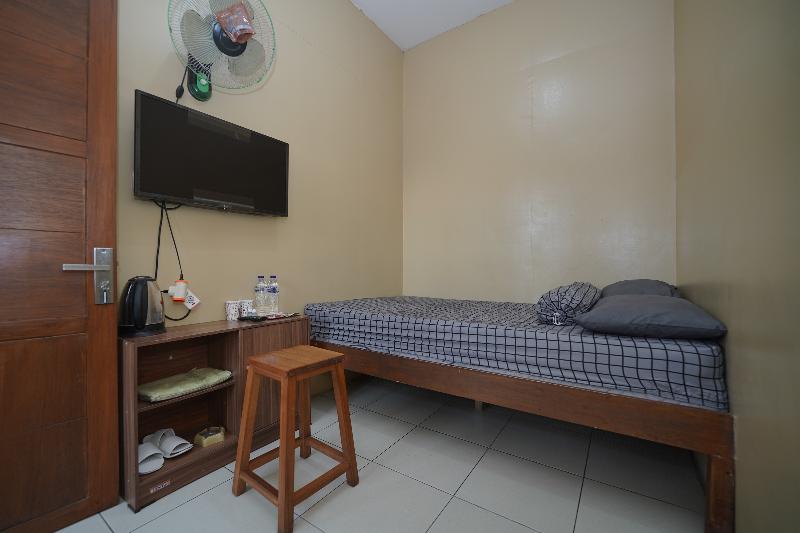 标准间, West End Guest House