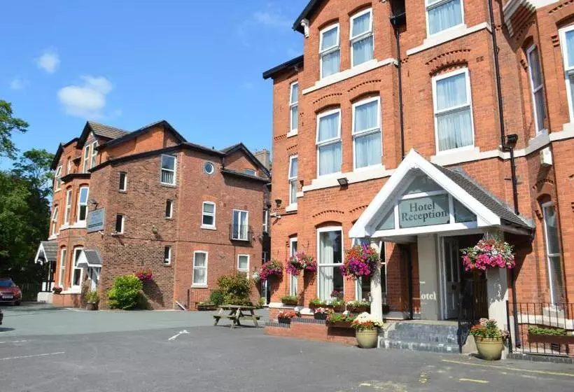 اتاق استاندارد سه نفره, The Westlynne Hotel & Apartments