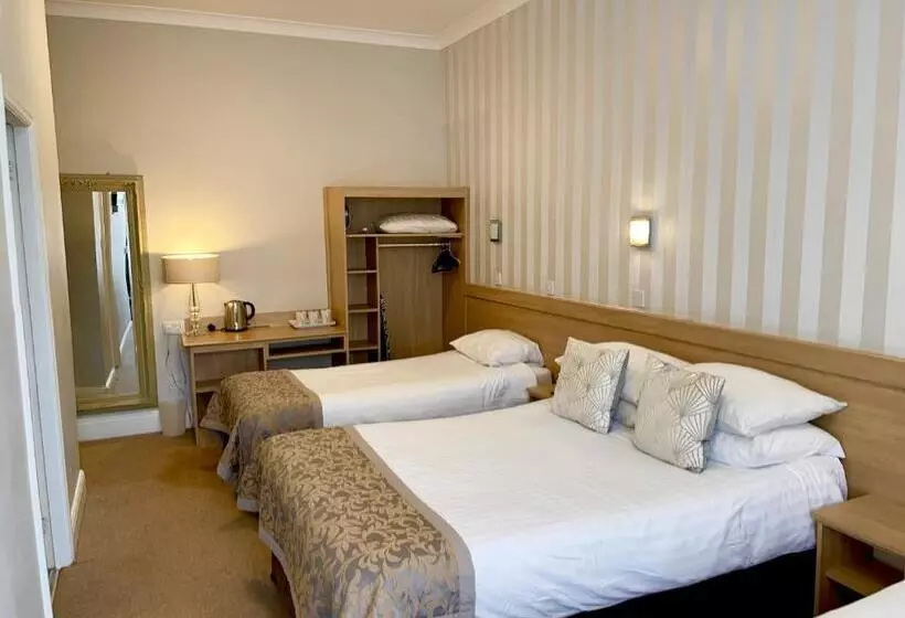 اتاق استاندارد سه نفره, The Westlynne Hotel & Apartments