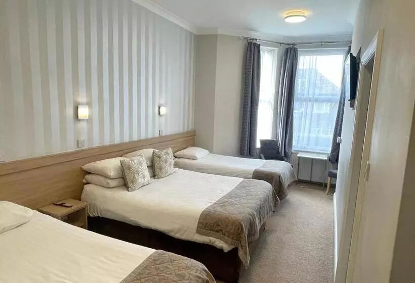 اتاق استاندارد سه نفره, The Westlynne Hotel & Apartments