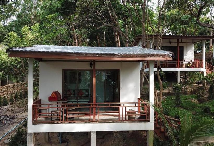 带花园景观的标准洋房, Chareena Garden