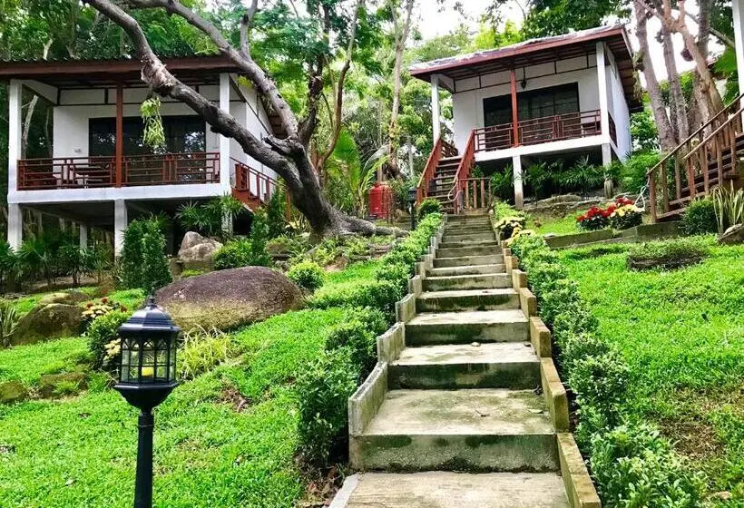 デラックスバンガロー, Chareena Garden