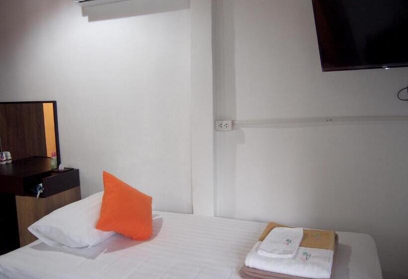 豪华洋房, Chareena Garden