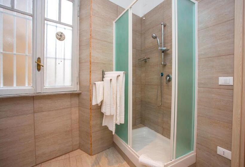 חדר סטנדרט לשלושה, Bq House Castello Luxury Rooms