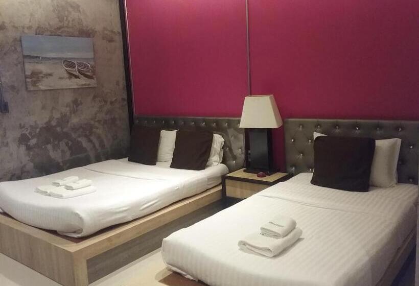 اتاق سوپریور خانوادگی, Green House Neoresotel