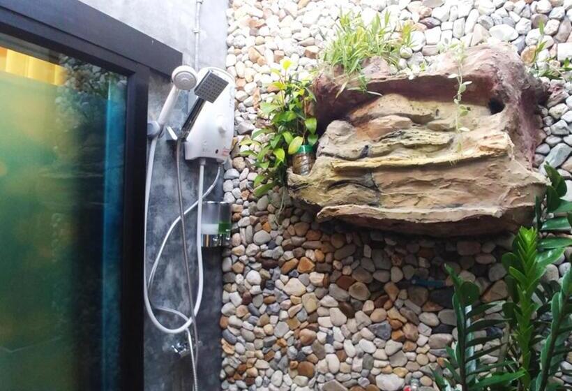 اتاق سوپریور چهار تخته, Green House Neoresotel