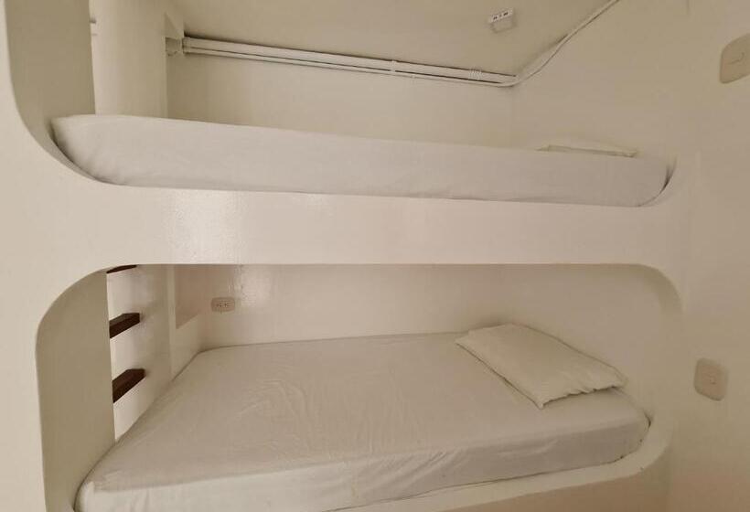 חדר משפתחתי סופריור, El Faro Hostel