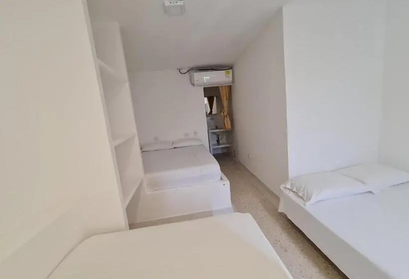 スーペリアの4人部屋, El Faro Hostel
