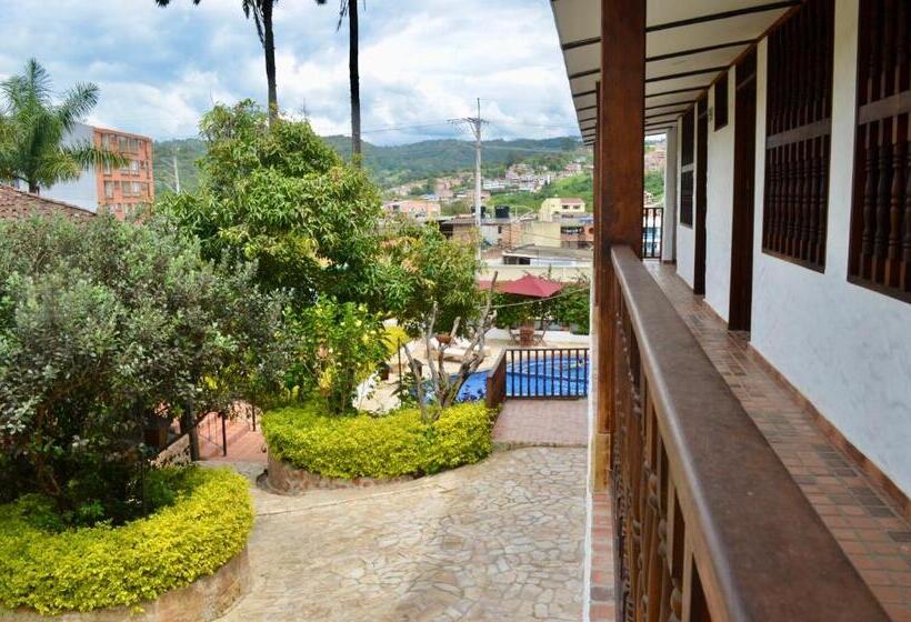 Номер Стандарт Вид на Сад, Casona Del Virrey