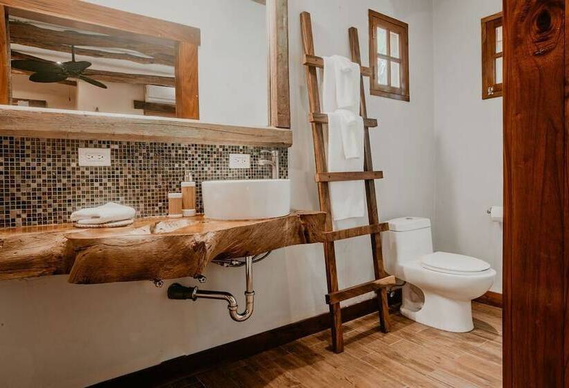 Дом 1 Спальня, Sansara Surf Yoga & Resort